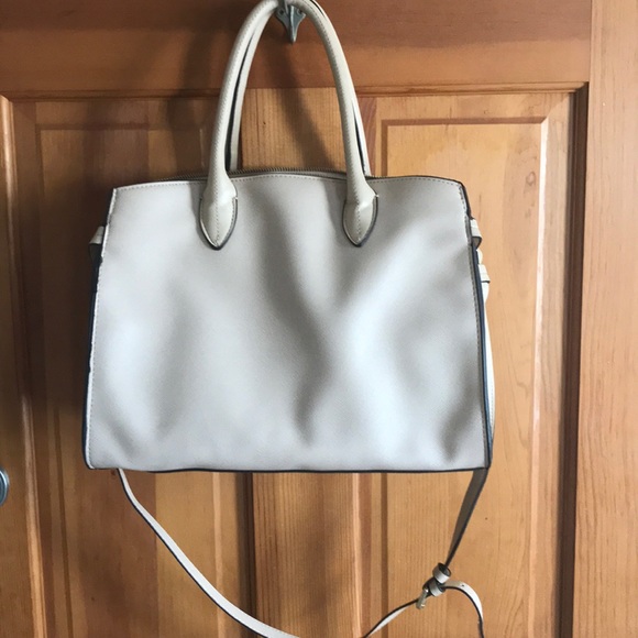 Cynthia Rowley Handbags - LAST CHANCE Cynthia Rowley Purse